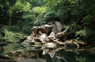 Hupao ("Dreaming of the Tiger") Spring in Hangzhou, China